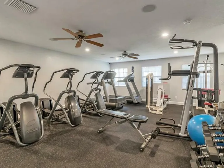 184 Pompano Dr SE #D — Photo 15