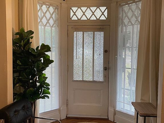 2nd image of 324 Claremont Ave APT 2