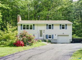 36 Hickory Dr, Hebron, CT 06248
