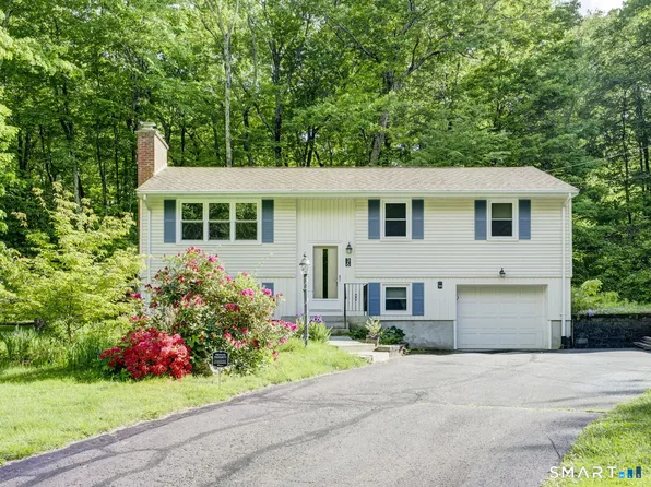 36 Hickory Drive, Hebron, CT 06248