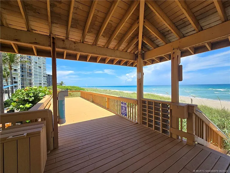 10600 S Ocean Dr #709 — Photo 3