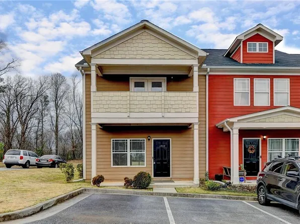 1755 Brookside Lay Cir, Norcross, GA 30093