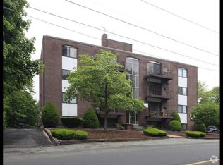27 North St APT 3B, Stoneham, MA 02180