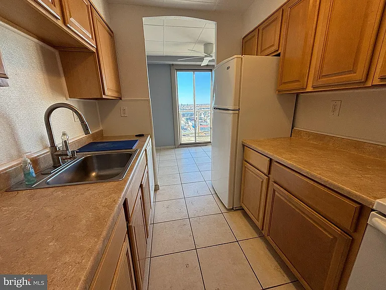 2834 Atlantic Ave #1205 — Photo 9