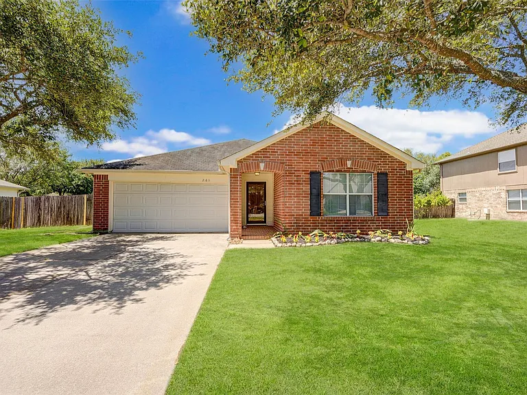 21611 Country Club Green Way — Photo 4