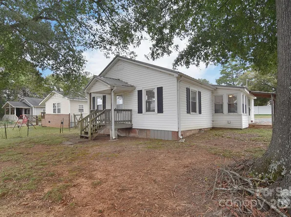 874 N Skyland Dr, Mount Pleasant, NC 28124