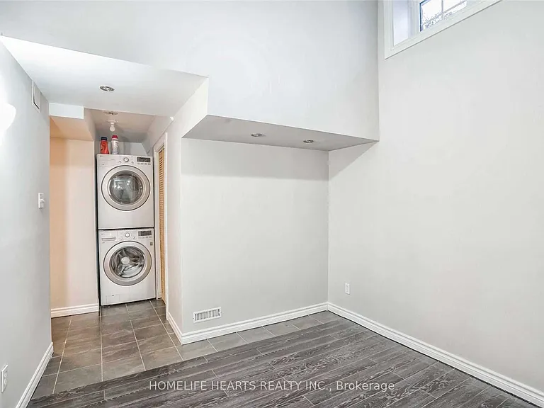 2360 Britannia Rd W #1 — Photo 37