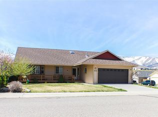 3554 Smoketree Ave, Carson City, NV 89705