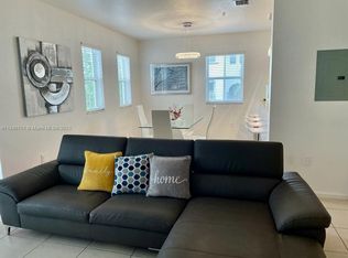 8900 NW 97th Ave APT 201, Doral, FL 33178