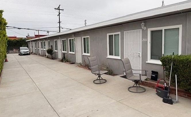 1st image of 2883 Logan Ave