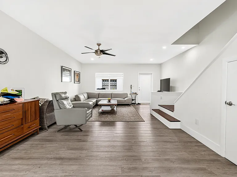 8956 Collins Ave #4 — Photo 13