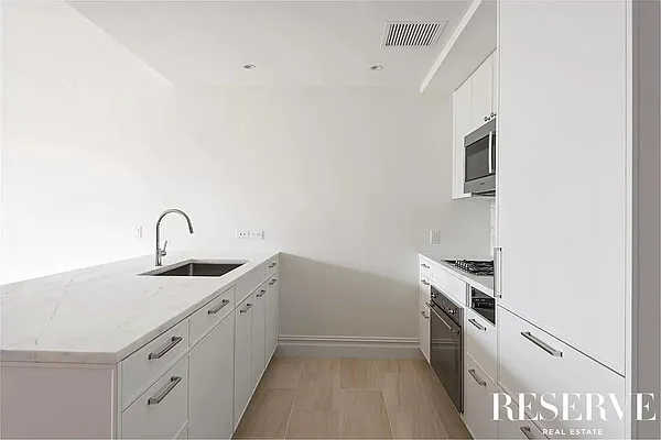 Rented by Reserve | media 13