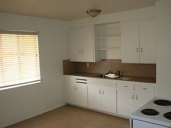 2nd image of 11113 W Montana Ave