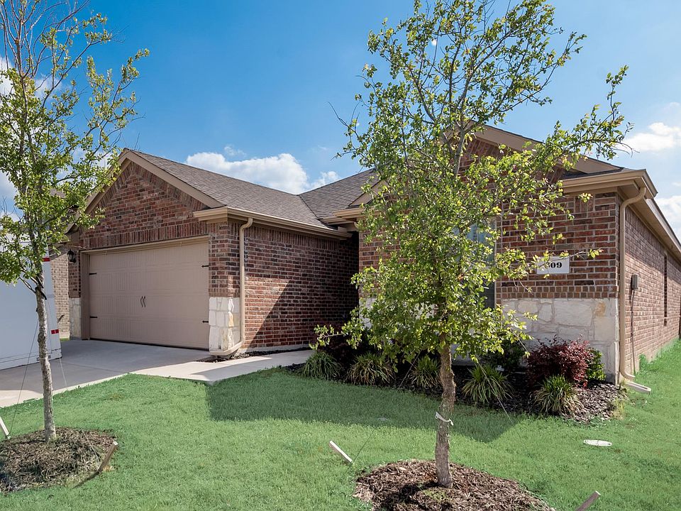1st image of 809 Meadow Wood Ln