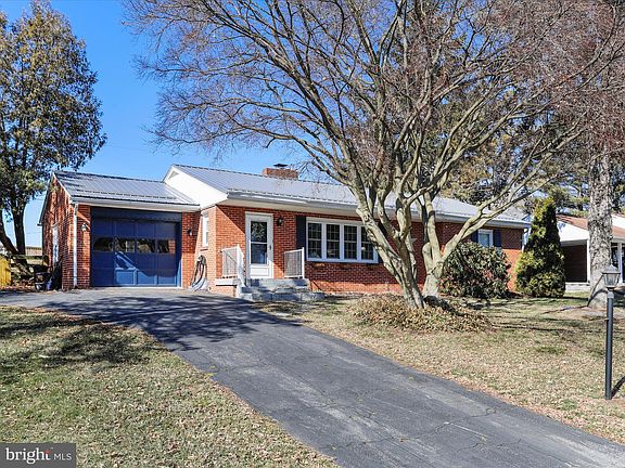 2nd image of 13606 Woodland Heights Dr