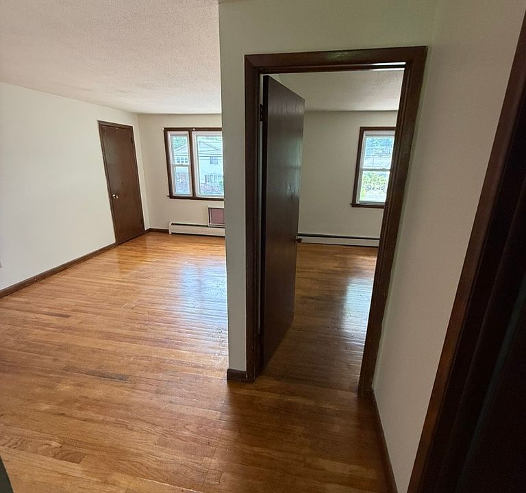 1st image of 372 Park St APT 7