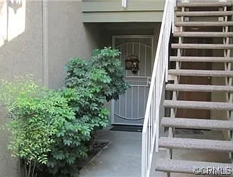 Lower Level Condo!