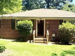 1914 Cherokee Dr, Fayetteville, NC 28303