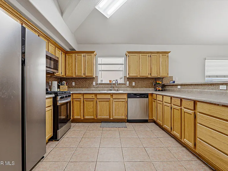 3828 Tierra Aurora Dr — Photo 10