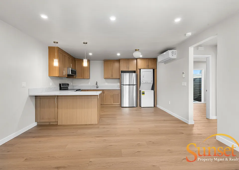 4630 Altadena Ave