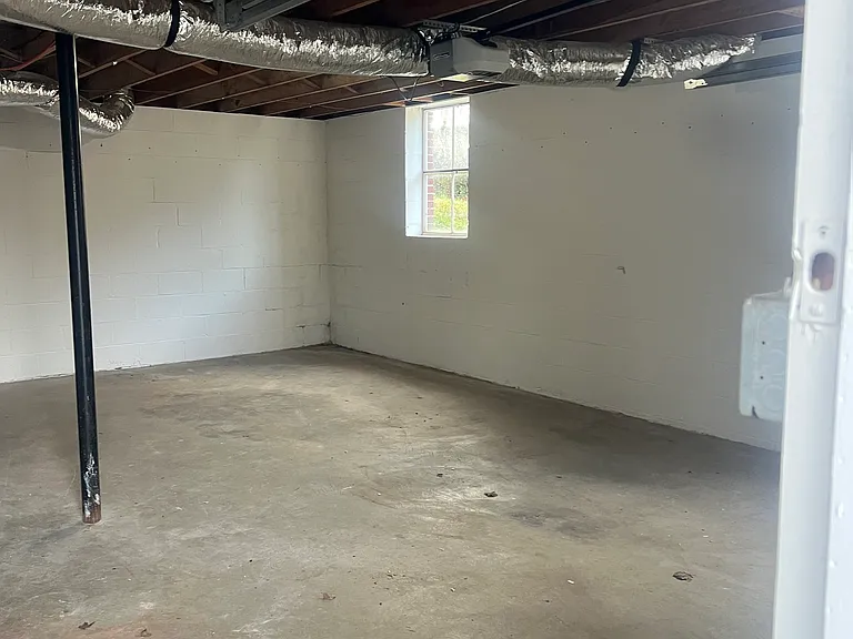 1217 Commerce St — Photo 10