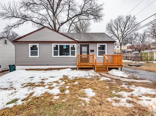 16 Elbring Dr, Saint Louis, MO