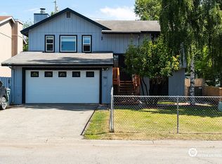 7151 Miranda Dr, Anchorage, AK 99507