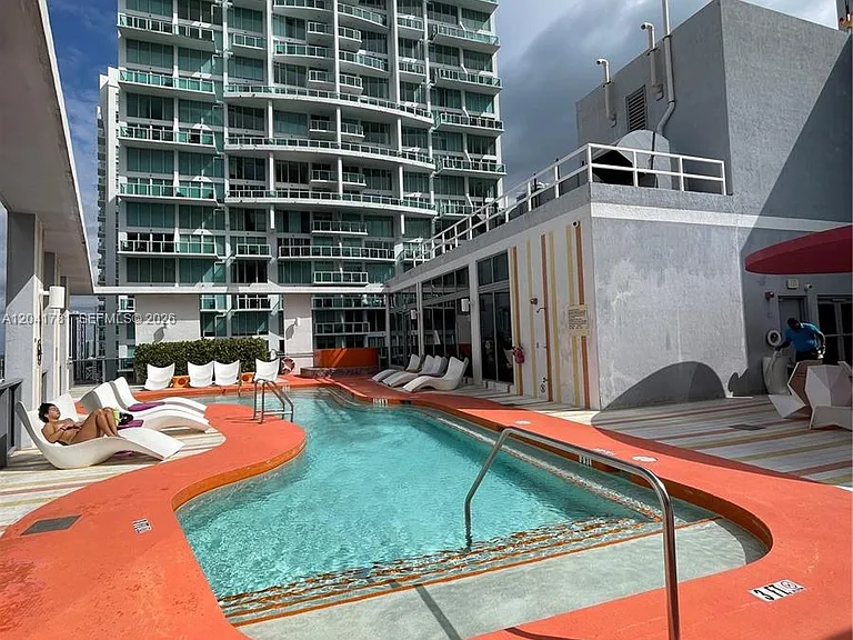 31 SE 6th St #2503 — Photo 31