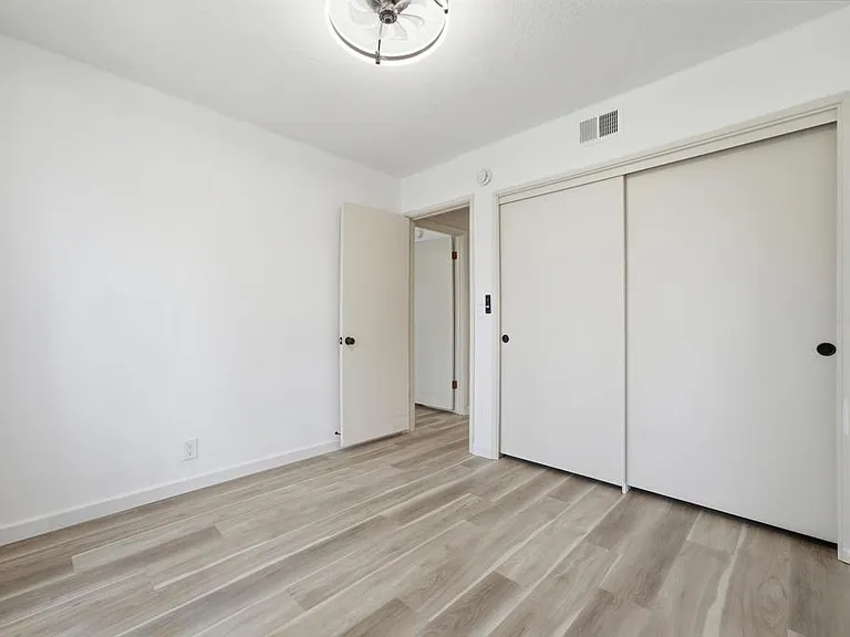 9320 Earl St #33 — Photo 12