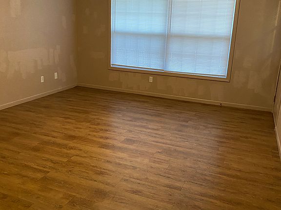 2nd image of 87 Dove Ln