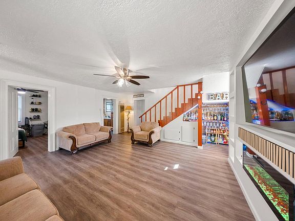 5th image of 16561 Jacksonville Rd