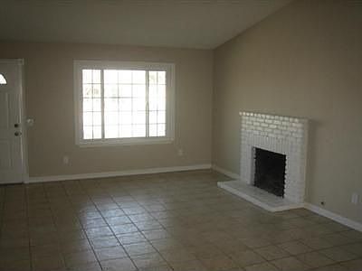 3rd image of 1116 Broadway Ave