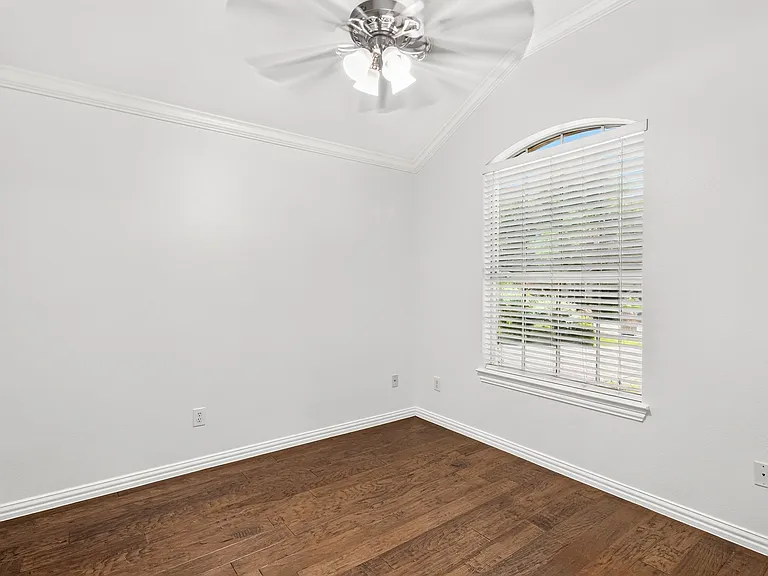1711 Grand Canyon Way — Photo 5