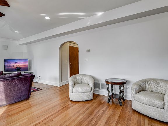 5th image of 8911 Lamon Ave APT B