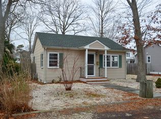 412 Raleigh Rd, Brick, NJ 08723