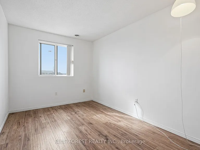 30 Chapman Ct #610 — Photo 28