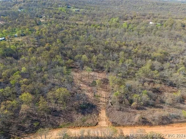 1 Taylor Rd, Mounds, OK 74047
