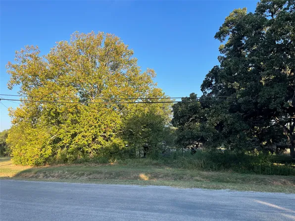 525 S Kent St, Gorman, TX 76454