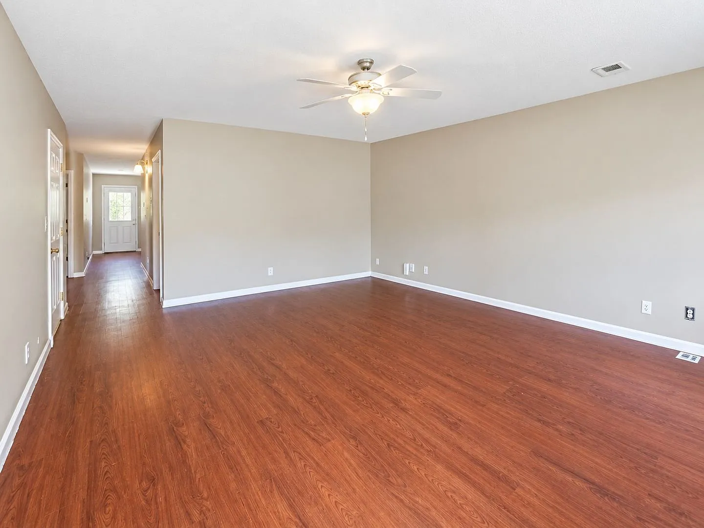 Martinez - 256 Executive Ave — Photo 3