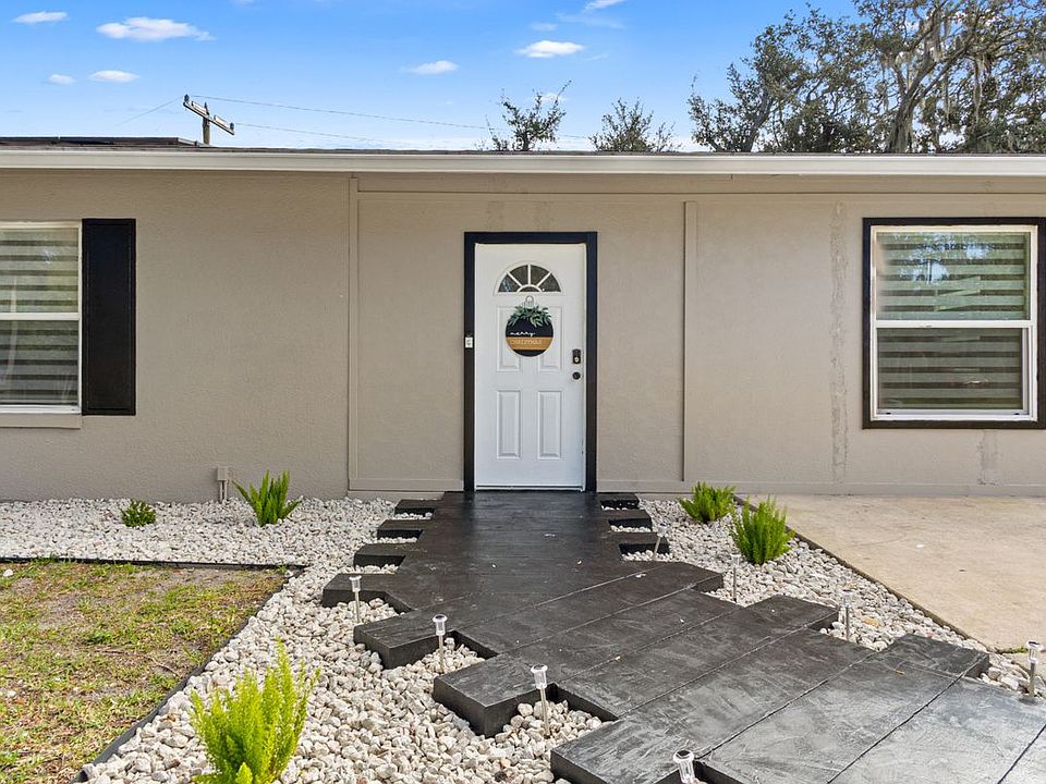 2nd image of 1305 Fountainhead Dr