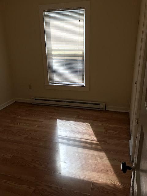 2nd image of 21 Smith St APT 5