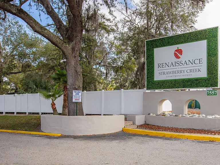 Renaissance at Strawberry Creek Apartments — Photo 6