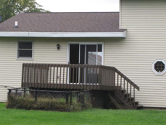 4th image of 108 Picadilly Dr SE