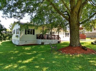 170 D Rd, Arthurdale, WV 26520