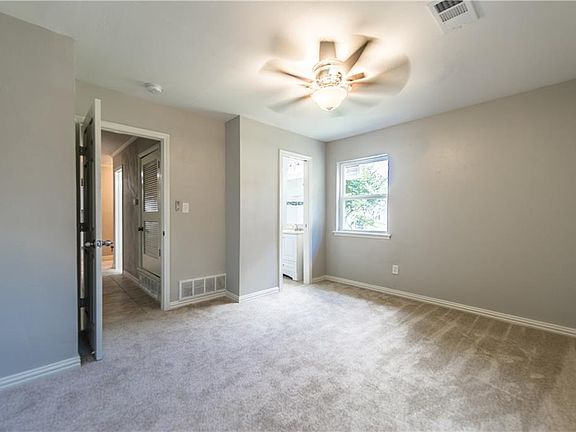 5th image of 7428 Maple Dr