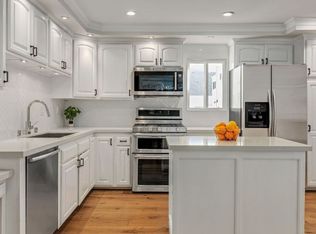 17219 Palisades Cir, Pacific Palisades, CA 90272