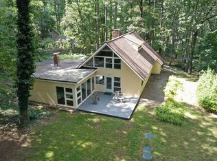 102 The Valley Rd, Concord, MA 01742