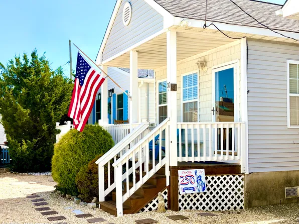 32A 1st Lane, Seaside Park, NJ 08752