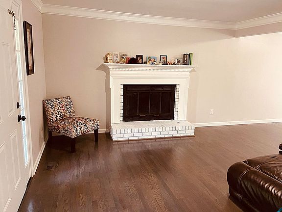 5th image of 3592 Sharon Ct #0