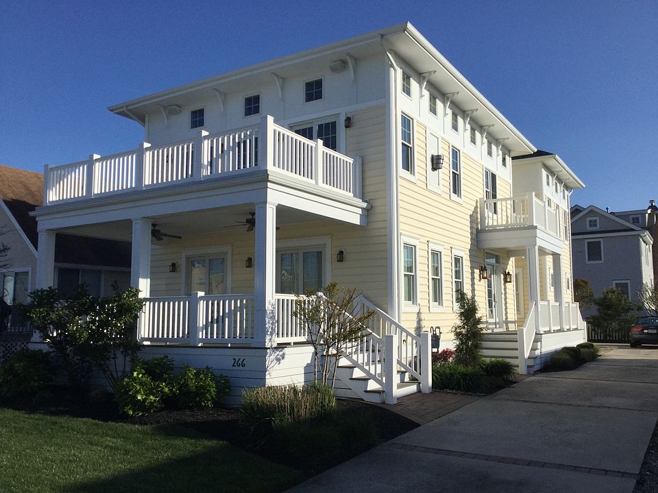 2nd image of 266 15th St